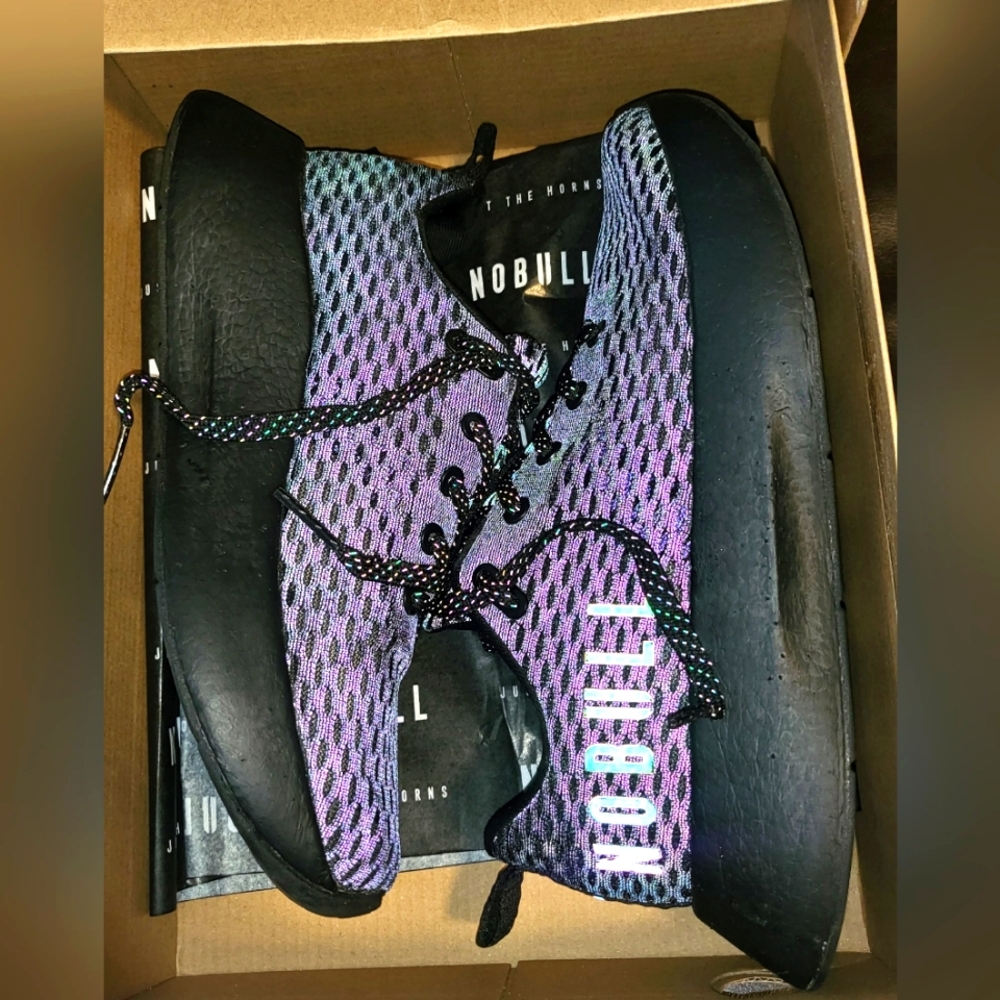 NO BULL Black Iridescent Runner + Womens Size 8.5 Mens Size 7